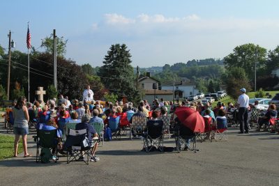 Morning mass celebrated at the cemetery.